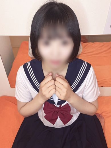 ちな◇スレンダー黒髪ショート美女